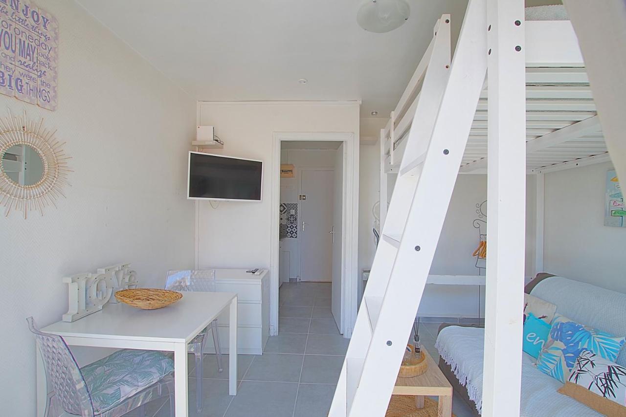 Houstal Apartment Canet-en-Roussillon Bagian luar foto