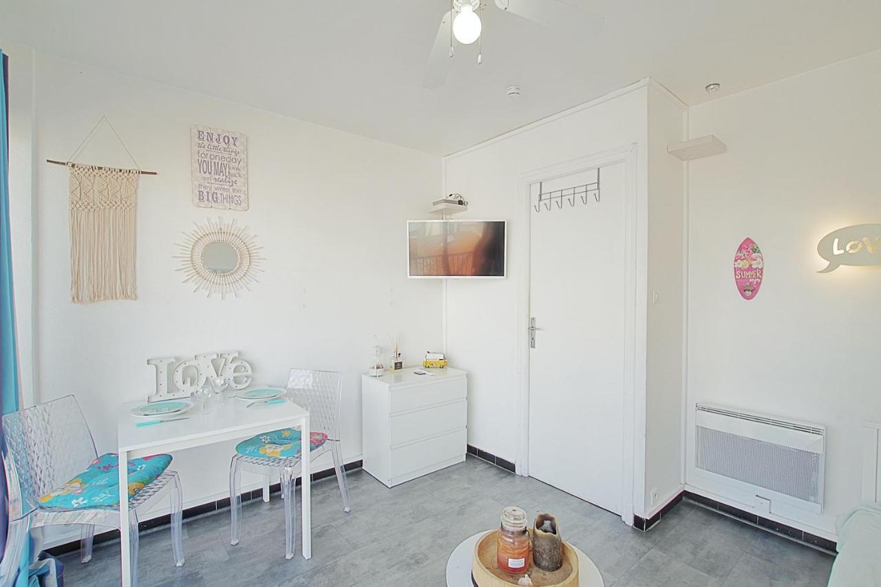 Houstal Apartment Canet-en-Roussillon Bagian luar foto